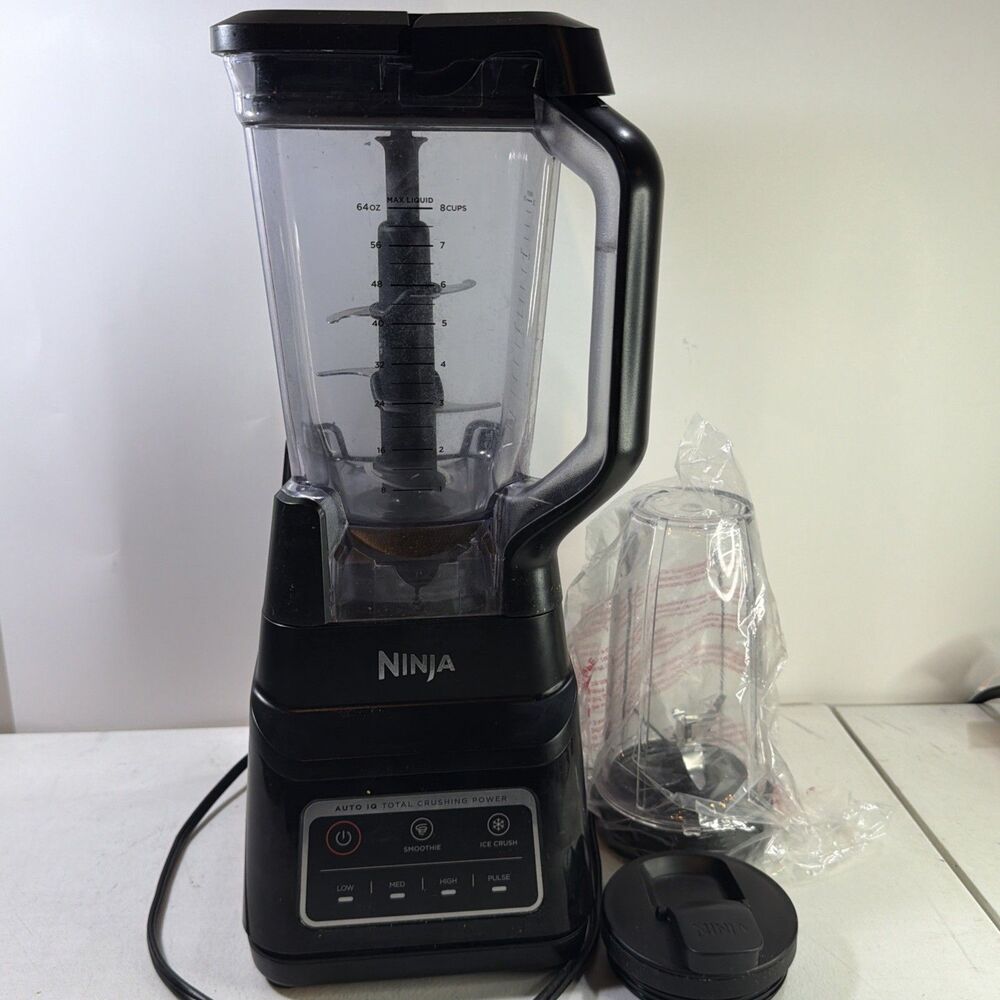 Ninja Auto-iQ Blender System Motor Base Pitcher Single Serve Cup & Lid Lot